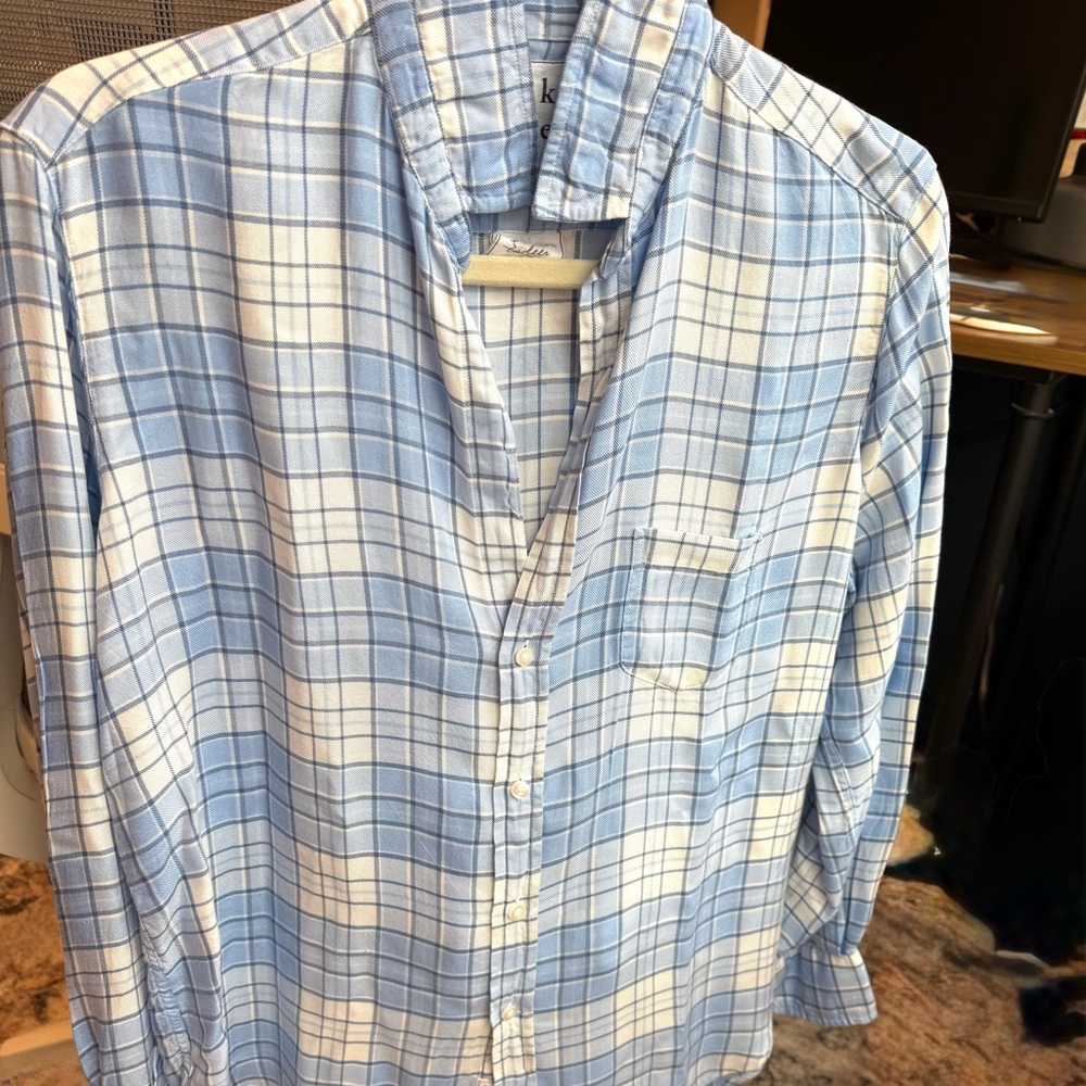 Frank & Eileen Light Blue and White Plaid Button Up 100% Modal EUC